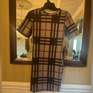 Burberry Checkered dress  in Brown and Cream with Red